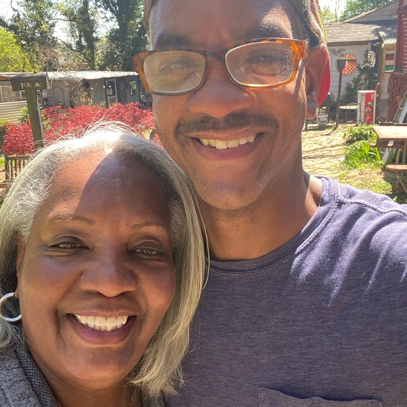 Meet your Puerto Rican Posher, Jaime ( Heeey!) - Picture 3 of 4